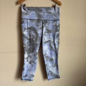 Athleta women’s Blue and Gray Tie-Dye Leggings